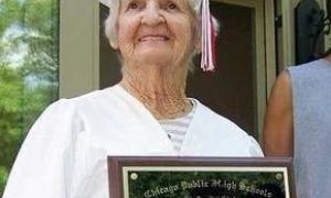 90-літня американка одержала атестат про закінчення школи   