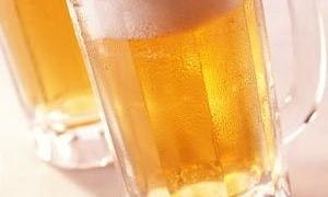 Втричі збільшив чистий прибуток найбільший виробник пива у світі