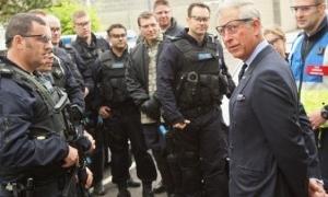 Принц Чарльз брав у борг у своїх охоронців