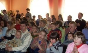 Миколай подарував дітям свято