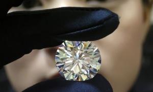 На ювелірній виставці в Гонконгу викрали прикраси на $1 млн.