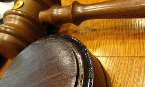 Волинянин хотів «відмазатися» від банківських кредитів у суді за 25 тисяч доларів