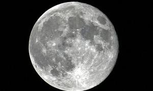 Вчені: Місяць зменшується в розмірах