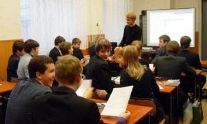 Навчання у школах без підручників — чиновницьке ноу-хау?