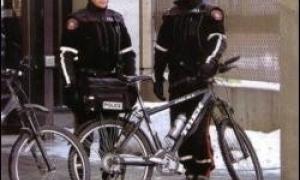 Литовських поліцейських пересадили на велосипеди для економії