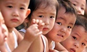 Китайці щороку приховують від влади 3 мільйони немовлят