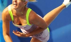 Пекін WTA: Шарапова обіграла Азаренко