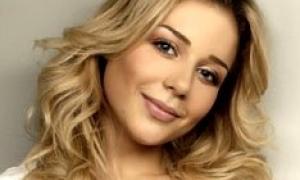 Тіна Кароль знайшла трьох сестер