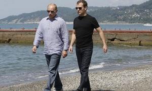 Медведєв ловитиме з Путіним осетрів