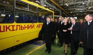 194 автобуси закуплять для перевезення школярів у корпорації 