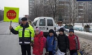 Протягом місяця триватиме конкурс “Увага! Діти - на дорозі!”