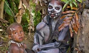 В Індонезії знайшли нове плем'я папуасів і 145-річну жінку