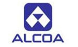 Cотні робітників влаштували демонстрацію біля офісу американської компанії «Алкоа»