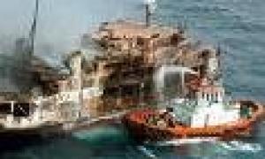 Біля Сицилії загорівся пором