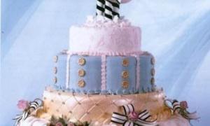 Офіціантка з Єгипту за півтора місяця 7 разів вийшла заміж