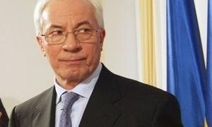 Микола Азаров обіцяє підвищити зарплати бюджетникам і повернути підприємствам борг з ПДВ