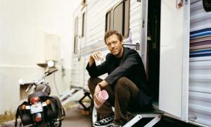 Х’ю Лорі в житті схожий на свого персонажа доктора Хауса