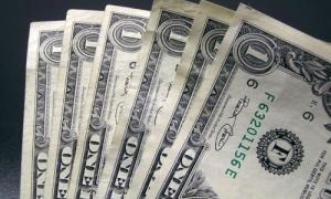 Долар на міжбанку знову перевищив 8 гривень