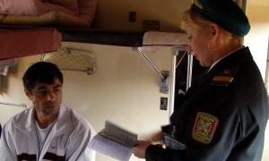 Все більше іноземців перевищують терміни перебування в Україні