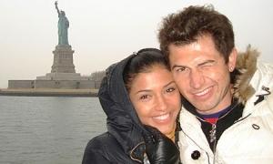 Андрій Джеджула поїхав з коханою у романтичну подорож