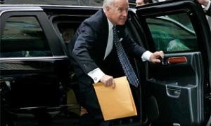 Автомобіль віце-президента США збив на смерть пішохода