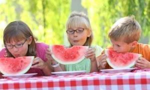 На волинських ринках вилучили 80 кг небезпечної продукції
