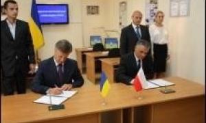 Польща розсекретить архіви про репресії і Голодомор в Україні 