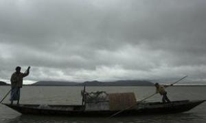  В Індії та Бангладеш лютує ураган