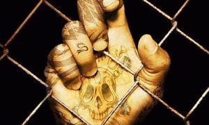 У Росії в'язниці замінять браслетами електронного спостереження