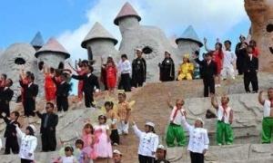 У Китаї з'явилось місто карликів