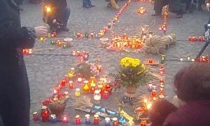У Луцьку запалили свічку пам’яті жертв голодоморів