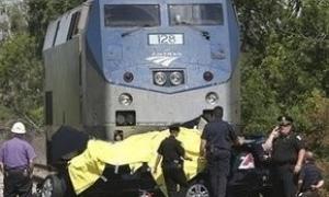 Біля Детройта потяг зіштовхнувся з автомобілем