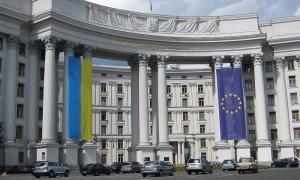 МЗС: Україна заборонить в'їзд в країну деяким громадянам Росії