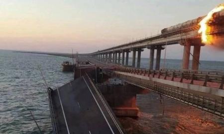 СБУ втретє вразила Кримський міст — цього разу під водою!