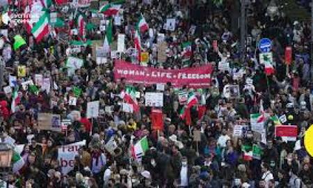 Іранські силовики жорстоко розправляються з протестувальниками