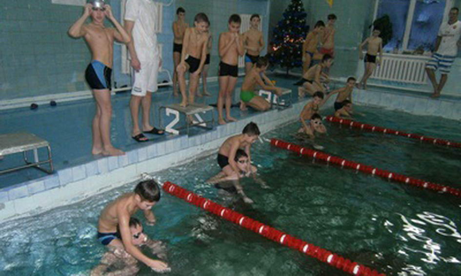 У луцькому басейні влаштували новорічне свято для дітей на воді