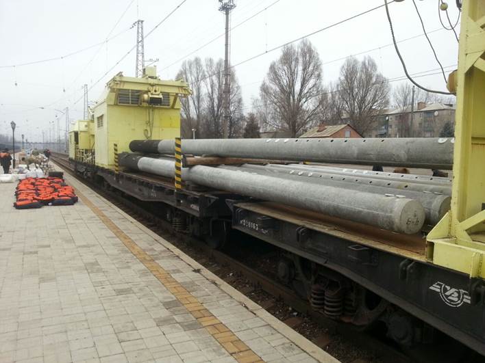 СБУ затримала алкоголь, мед та електроопори, які намагалися залізницею доставити бойовикам
