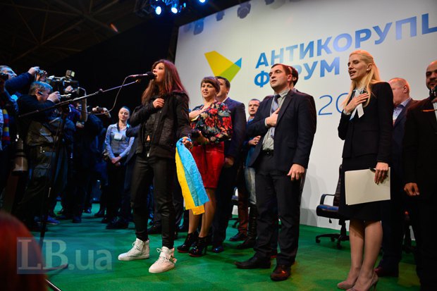 У Петра Порошенка та Арсенія Яценюка появився серйозний конкурент у боротьбі за електорат