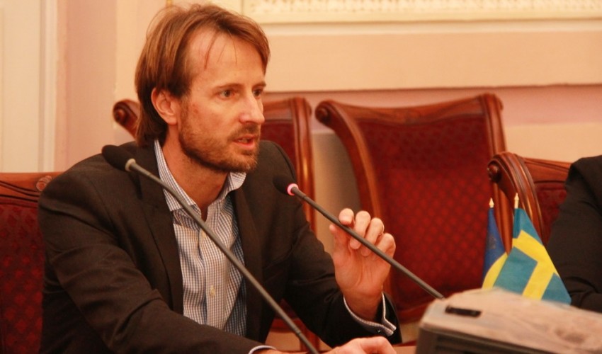 Посол Швеції розчарований відсутністю боротьби з корупцією в Україні