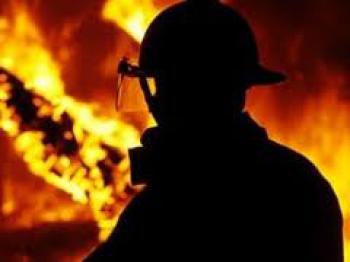 У Тернопільській області згорів склад будматеріалів