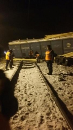 У Росії транспортний поїзд зійшов з рейок