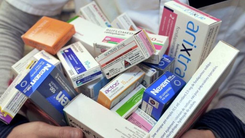 Кілька людей постраждали під час випробування ліків у Франції