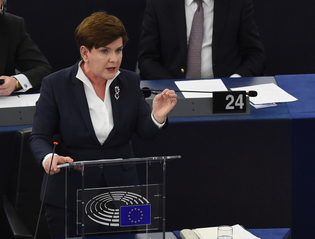Прем’єр-міністр Польщі стверджує, що її країна прийняла мільйон біженців з України