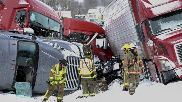 Аварія з 50 автомобілів в США: як мінімум троє загиблих