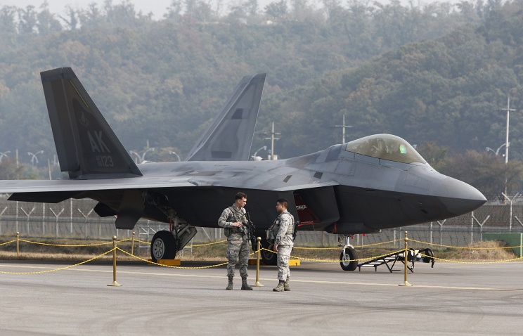 ЗМІ: США направлять чотири винищувачі-невидимки F-22 в Південну Корею