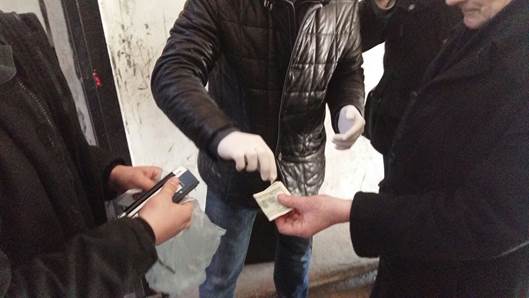 Працівники одного з львівських вишів вимагали 600 доларів за захист дипломної роботи