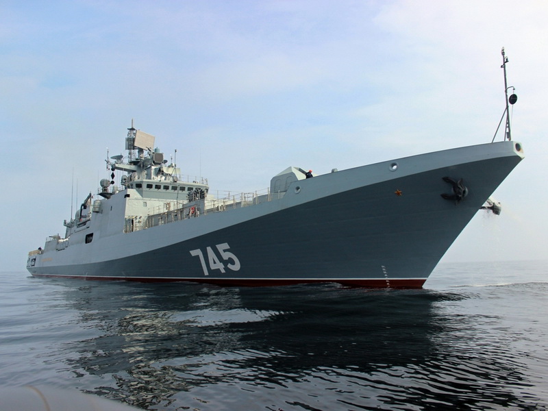 В Криму в причал врізався новий фрегат російського флоту