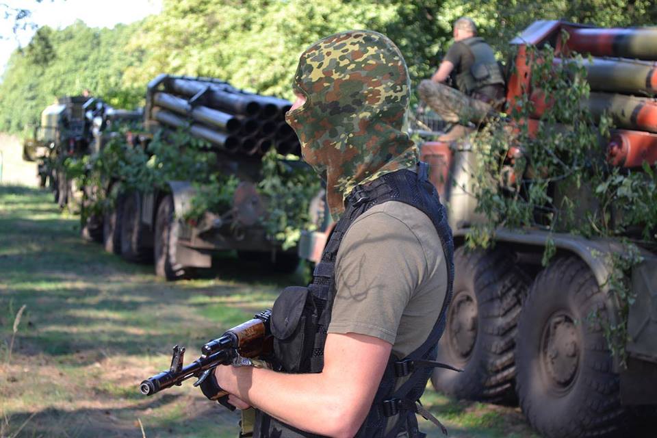 За минулу добу російсько-окупаційні війська 30 разів відкривали вогонь по позиціях українських військових