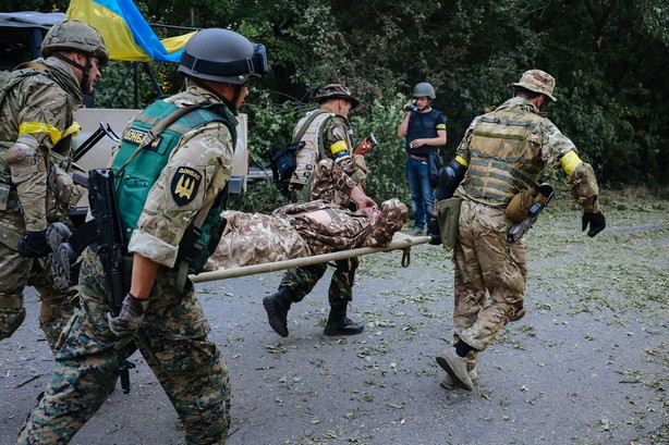 За минулу добу в зоні бойових дій двоє поранених