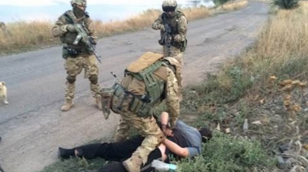 На Донеччині СБУ затримала інформатора бойовиків (відео)